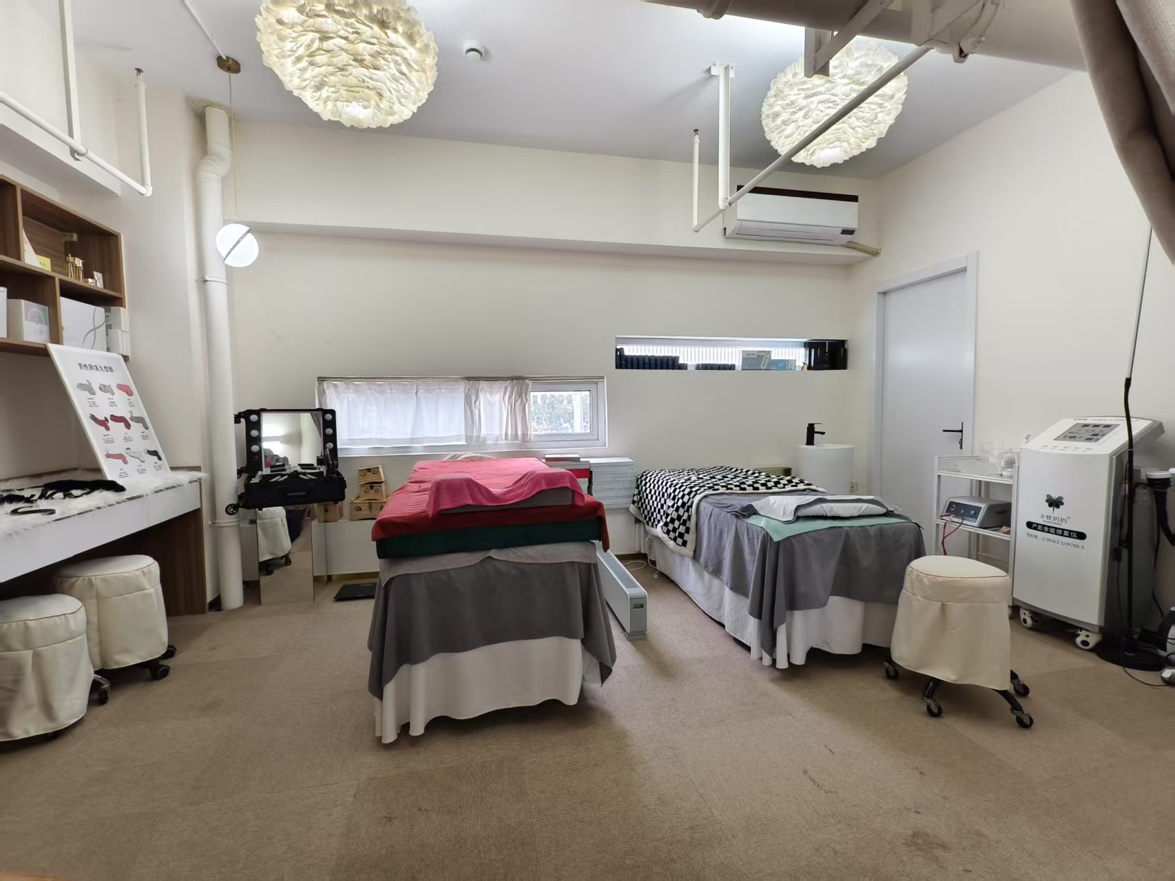 �����������Ժ�ͼ�ת��